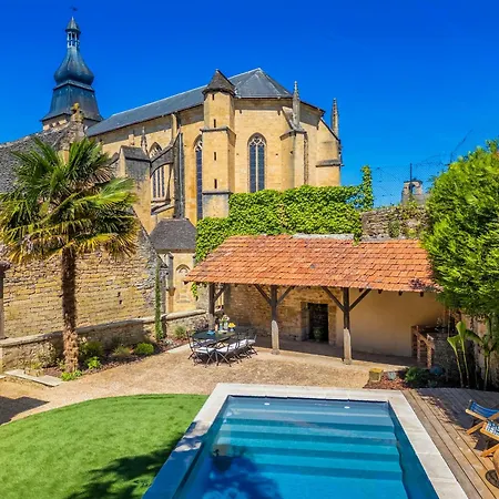 Dom wakacyjny Maison Des Chanoines *